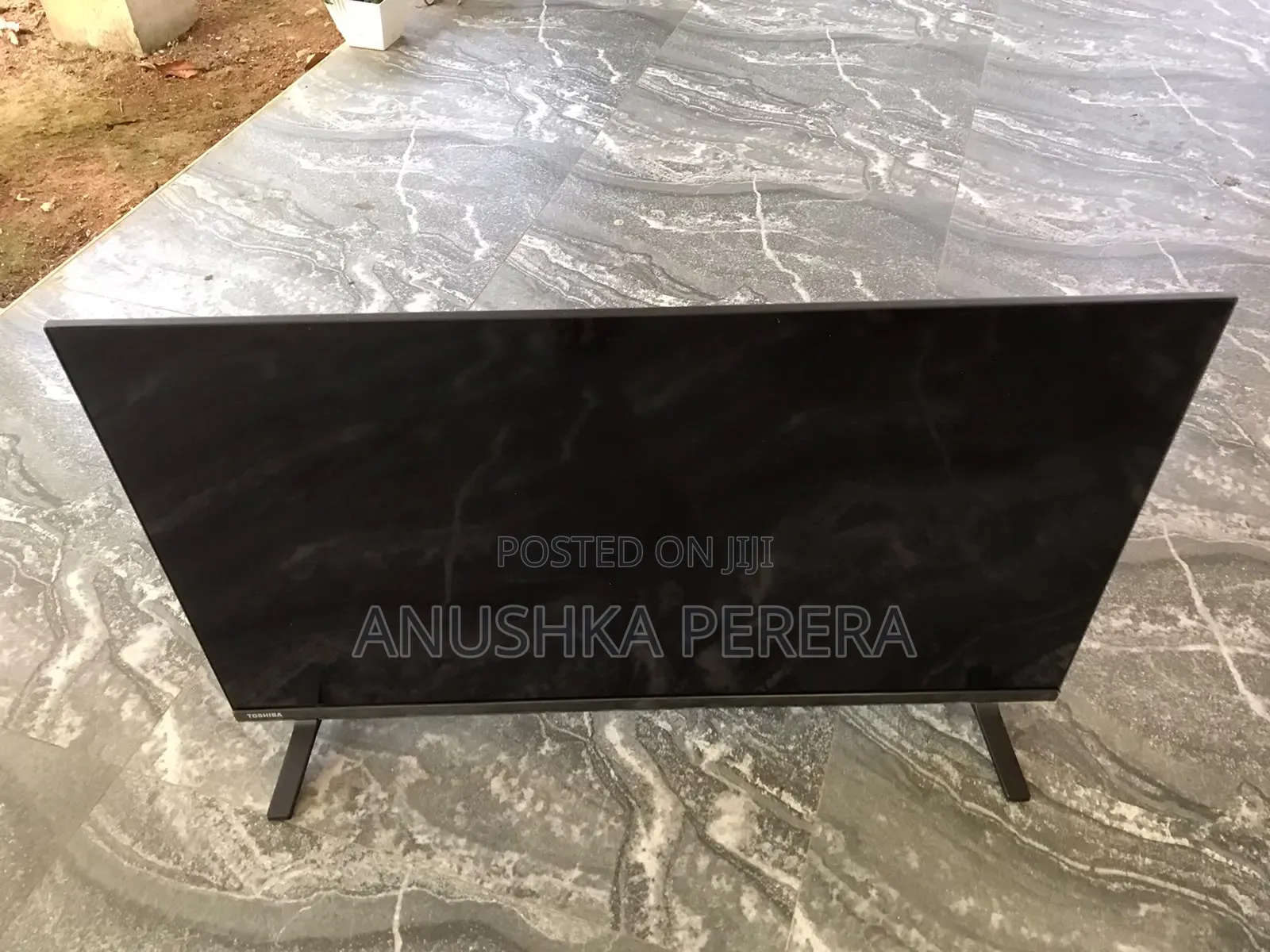 Toshiba 32" Smart TV