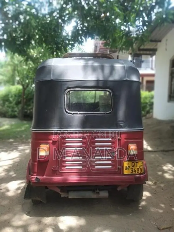 Bajaj RE Three Wheeler 2009