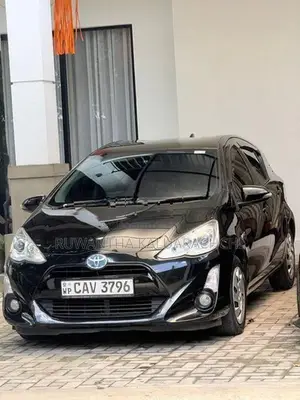 Toyota Aqua 2015