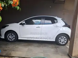 Toyota Yaris X Safety 4way Cam 2024