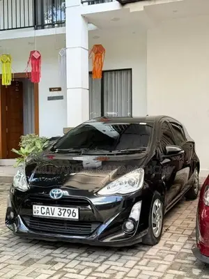 Toyota Aqua 2015