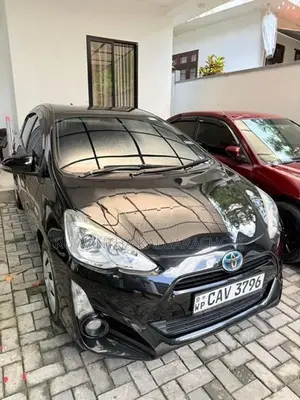 Toyota Aqua 2015