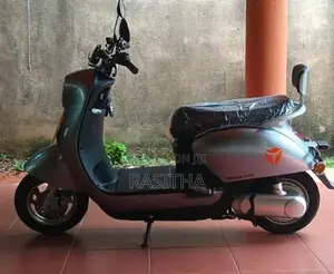 Yadea M6 2024