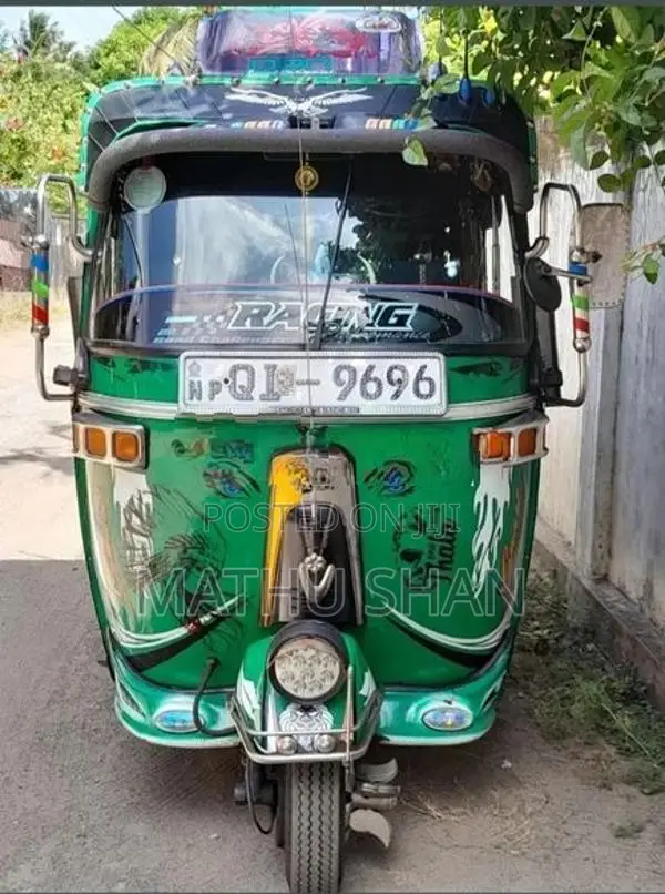 Bajaj RE 2006 2005