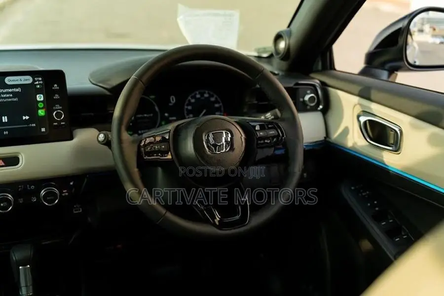 Suzuki Fronx Alpha Earthen Brown 2026