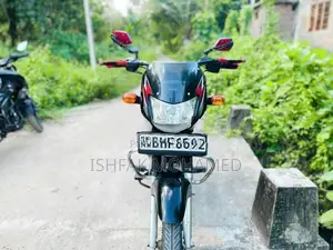 Bajaj CT100 Blue 2017