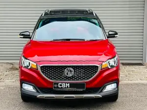 MG ZS Essence Black Top 2021