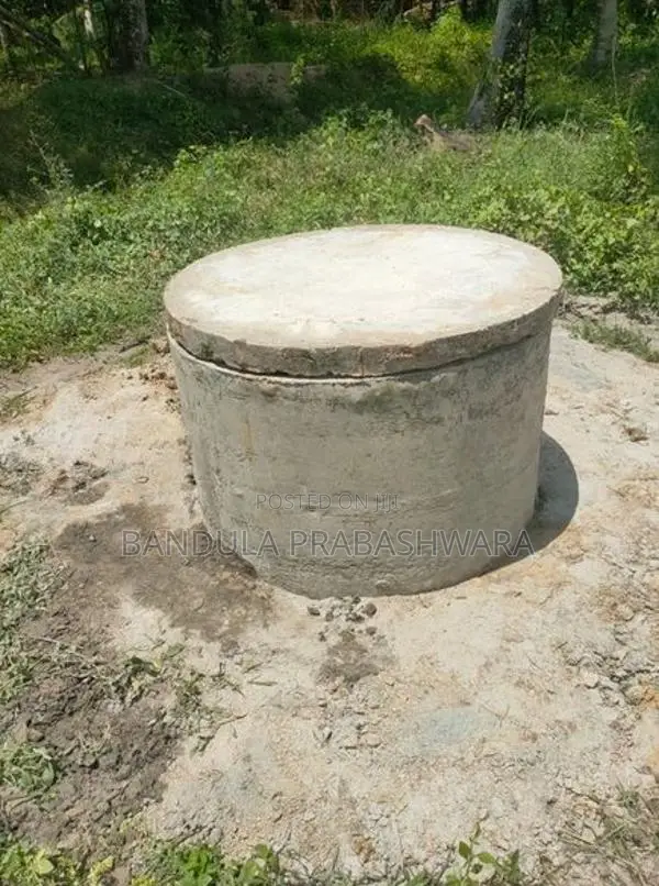 Land with Small House for Sale in Wariyapola