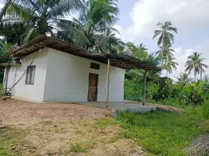 Land with Small House for Sale in Wariyapola