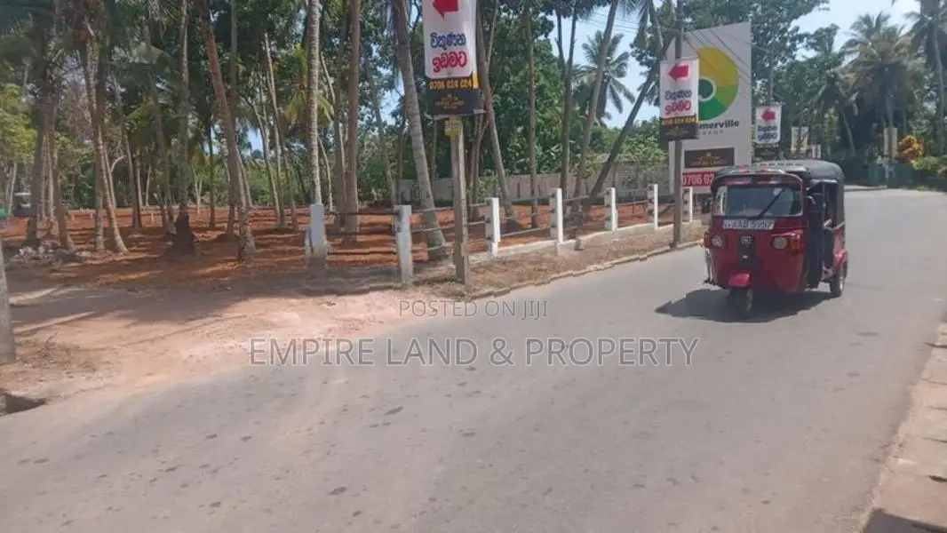 Luxury Land for Sale in Panadura Hirana 457 Bus Road