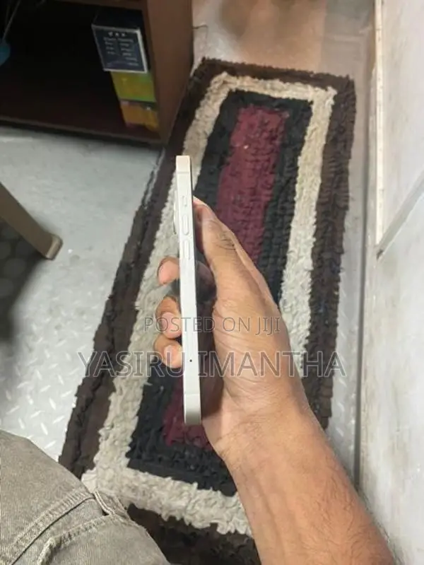 Apple iPhone 14 (Used)