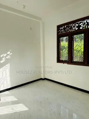 Spacious Dual-Living House for Sale in Ingiriya