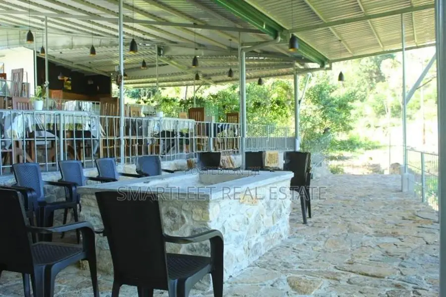 Hotel for Sale in Watawala