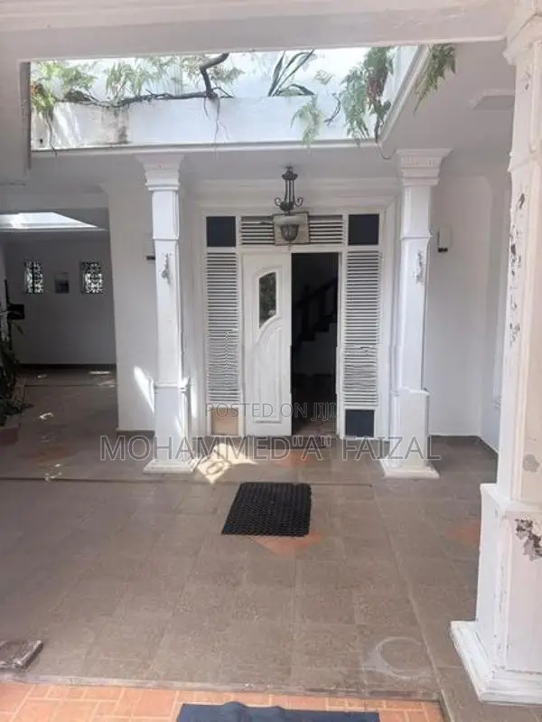 House for Rent in Saranankara Place Road Dehiwala