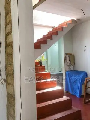 හෝමාගම – ගොඩගමෙන් අඩක් නිමකළ දෙමහල් නිවසක් / KM 13871
