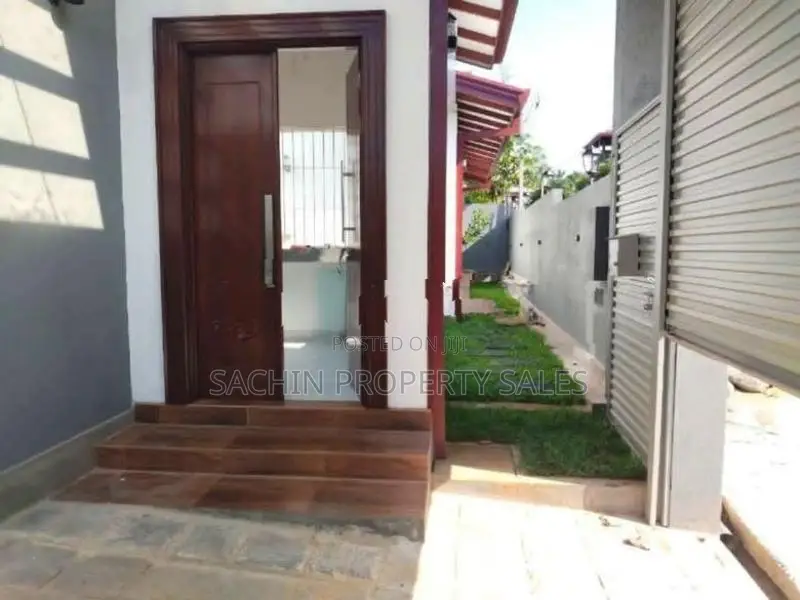 New House For Sale Near Mahabellana Junction-Panadura