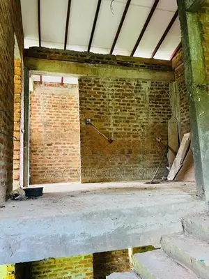 Kotadeniyawa අඩක් නිම කළ දෙමහල් නිවසක් / UP 12848