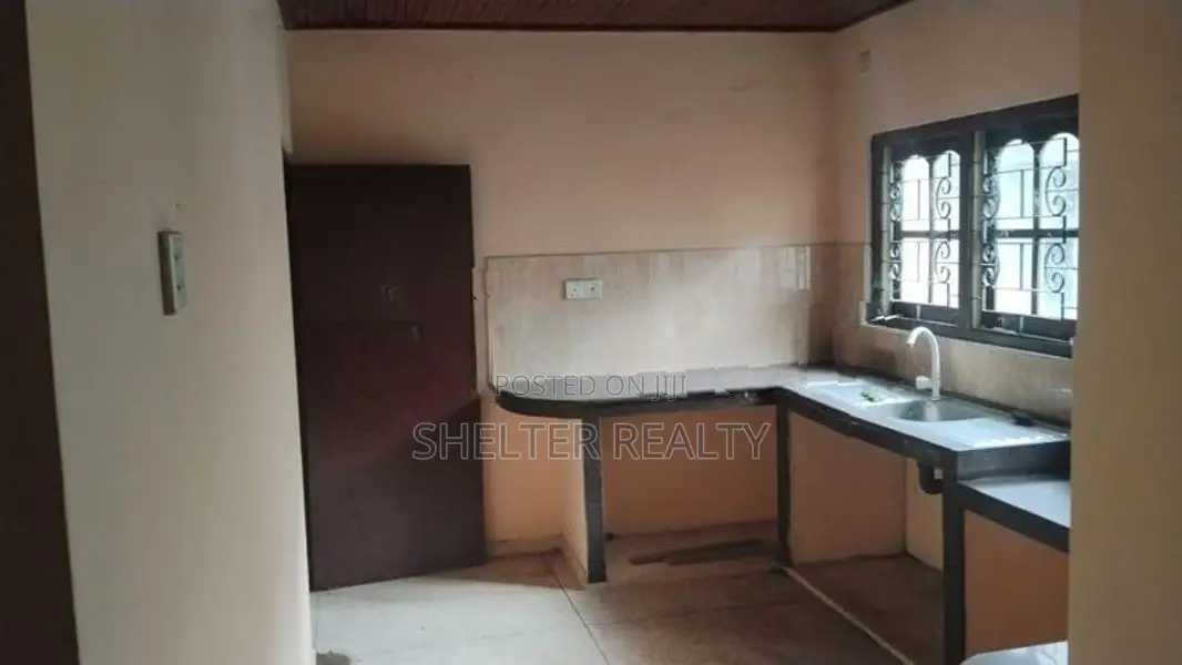 Land with Old House Near Lanka Tiles Wattala