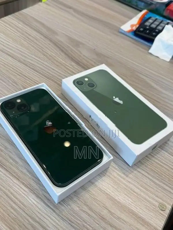 Apple iPhone 13 128GB (Used)
