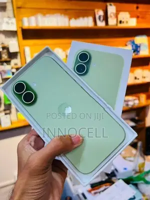 Apple iPhone 17 256GB (Used)