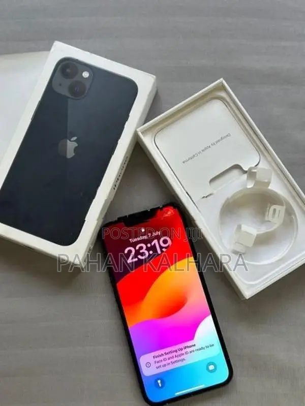 Apple iPhone 13 (Used)