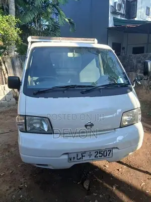 Nissan Vanette 2003