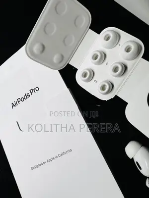AirPods Pro (2nd generation) with MagSafe Charging Case (USB-C)