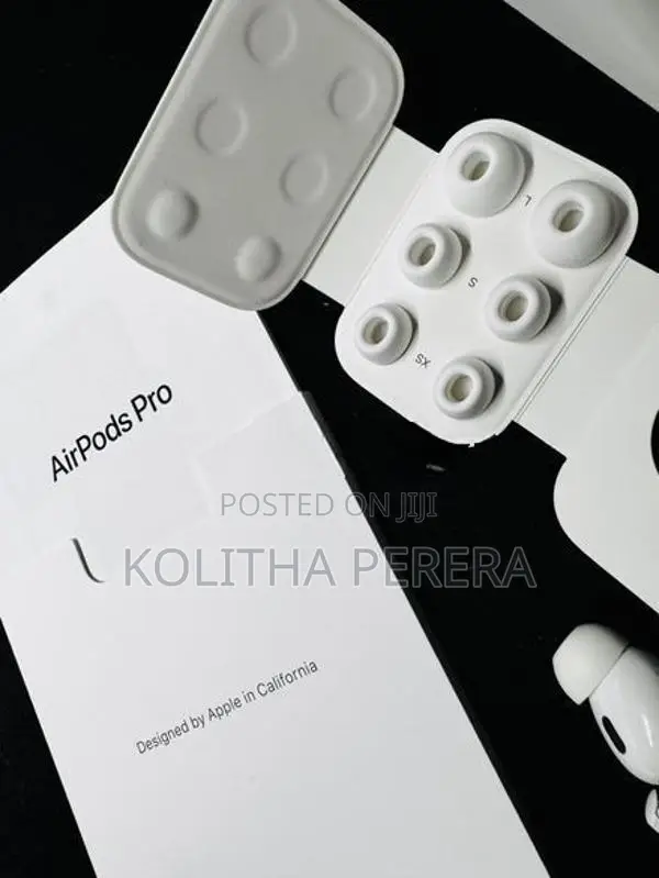 AirPods Pro (2nd generation) with MagSafe Charging Case (USB-C)