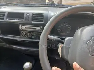 Nissan Vanette 2003