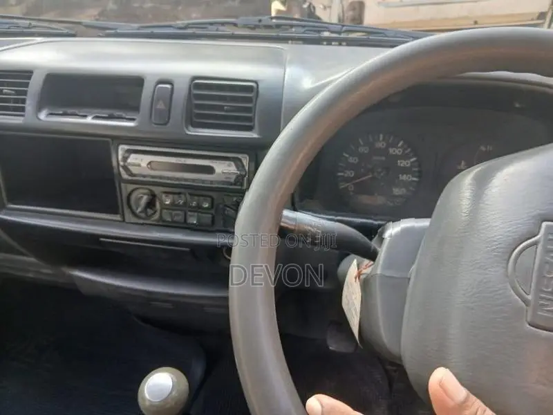 Nissan Vanette 2003