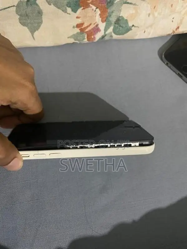 Apple iPhone 5 (Used)