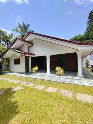 5 Bedrooms House for Sale Kadawatha Near Kandy Road