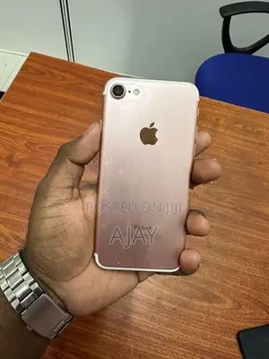 Apple iPhone 7 128GB (Used)