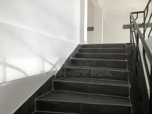 Commercial Building For Sale in Galle Road Mount Lavania