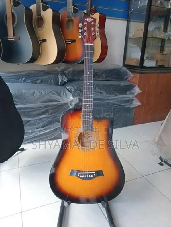 Acoustic Guitar Brand new ( Malaysia )