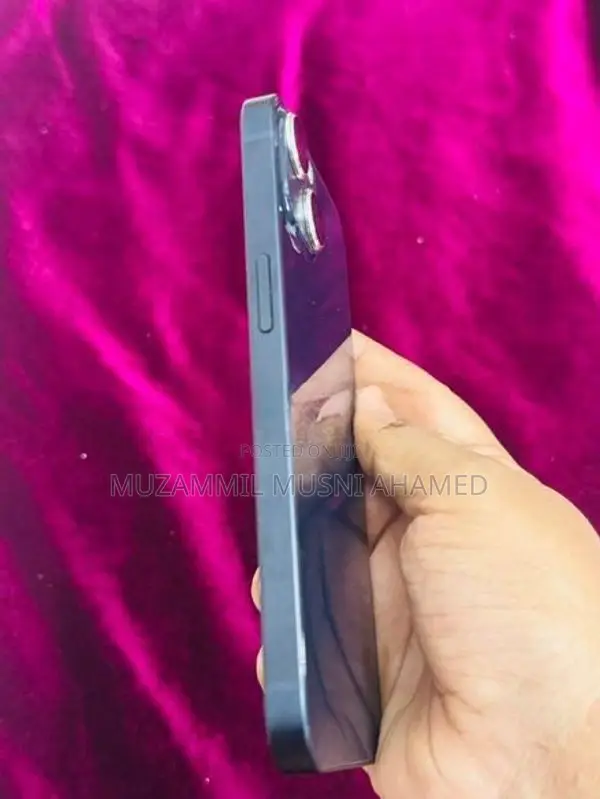 Apple iPhone 13 ZD/A (Used)