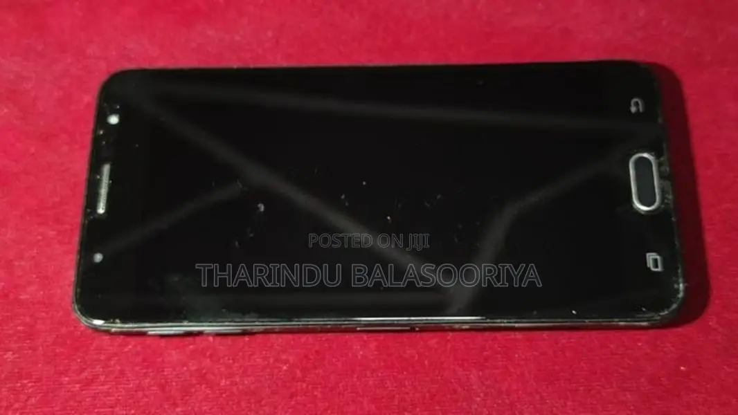 Samsung Galaxy J7 (Used)