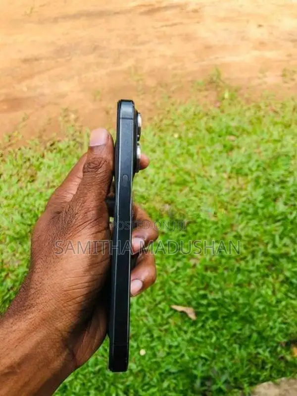 Apple iPhone 15 Pro Black (Used)