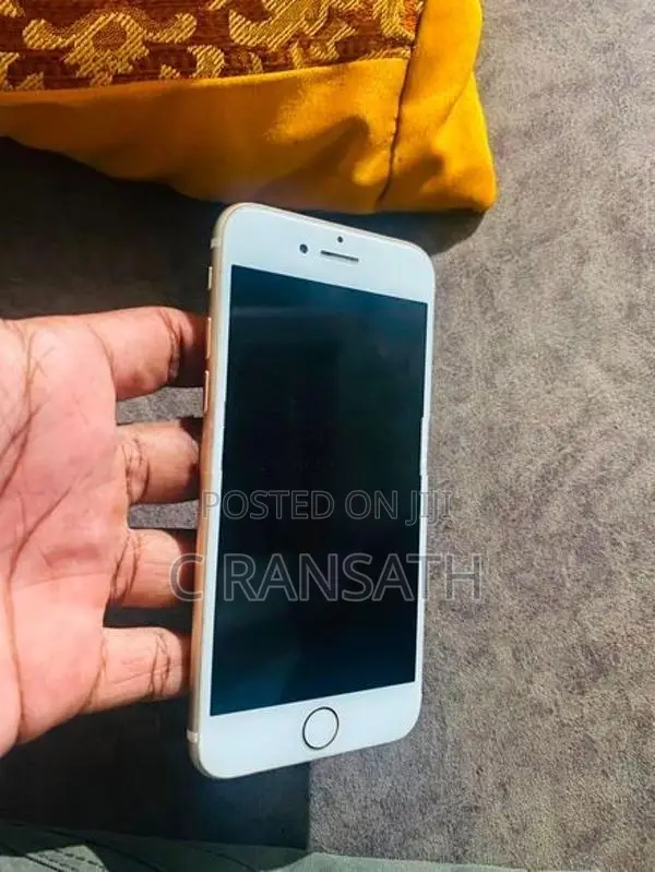 Apple iPhone 7 128GB (Used)