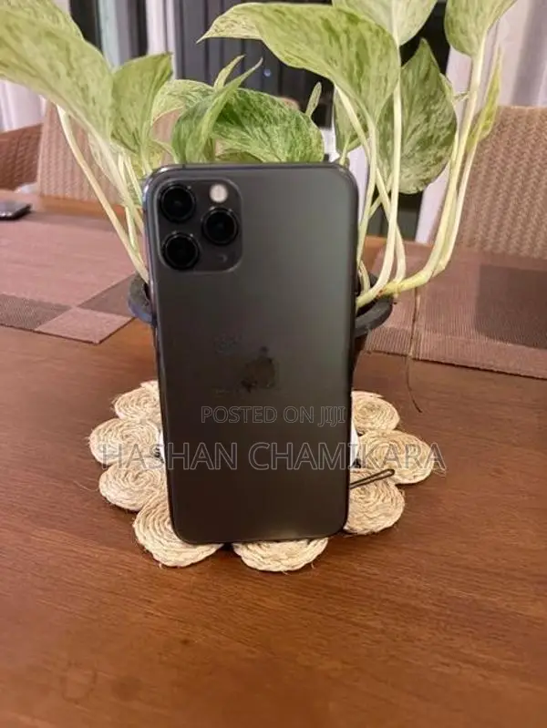 Apple iPhone 11 Pro Gray Colour (Used)