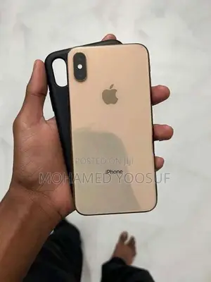 Apple iPhone XS (Used)