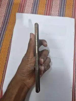 Apple iPhone XS (Used)