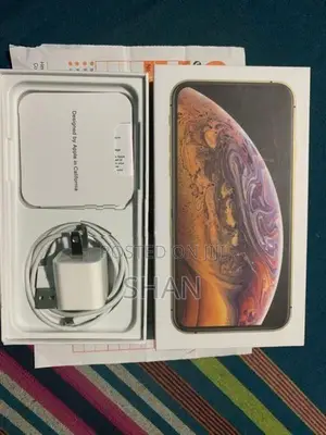 Apple iPhone XS (Used)