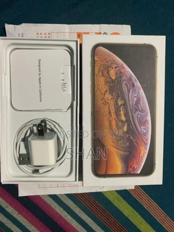 Apple iPhone XS (Used)