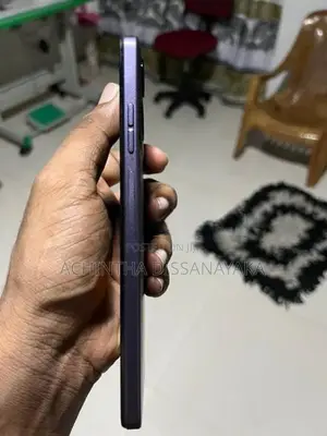Moto G04s (Used)