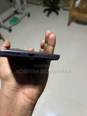 Moto G04s (Used)