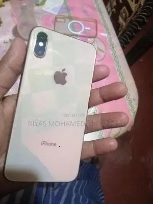 Apple iPhone XS (Used)