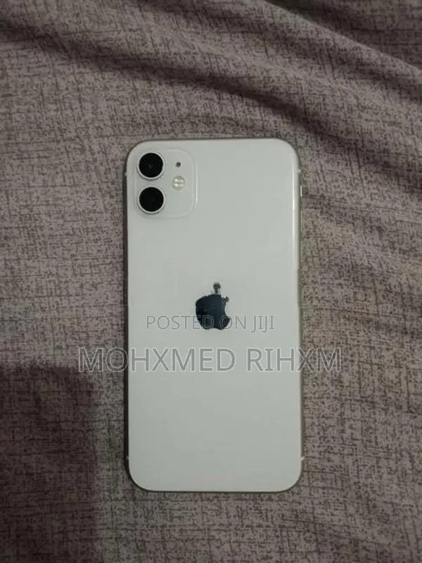Apple iPhone 11 (Used)