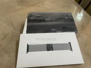 Apple Watch Ultra 3 Titanium Milanese Band