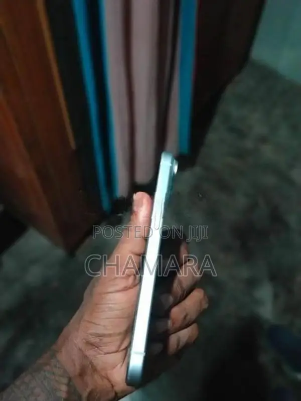 Apple iPhone 15 (Used)